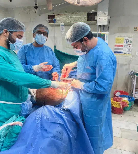 Orthopedic Surgeon in Delhi in operation theatre